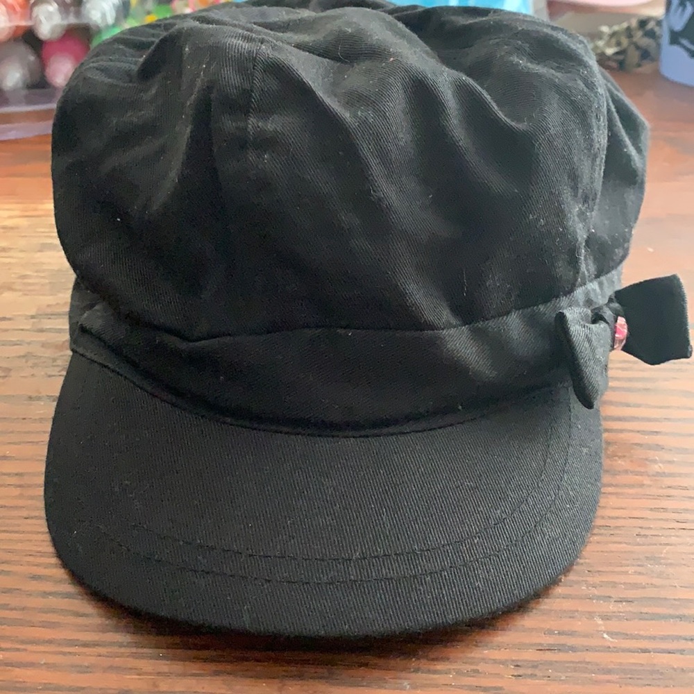 Black fashion hat